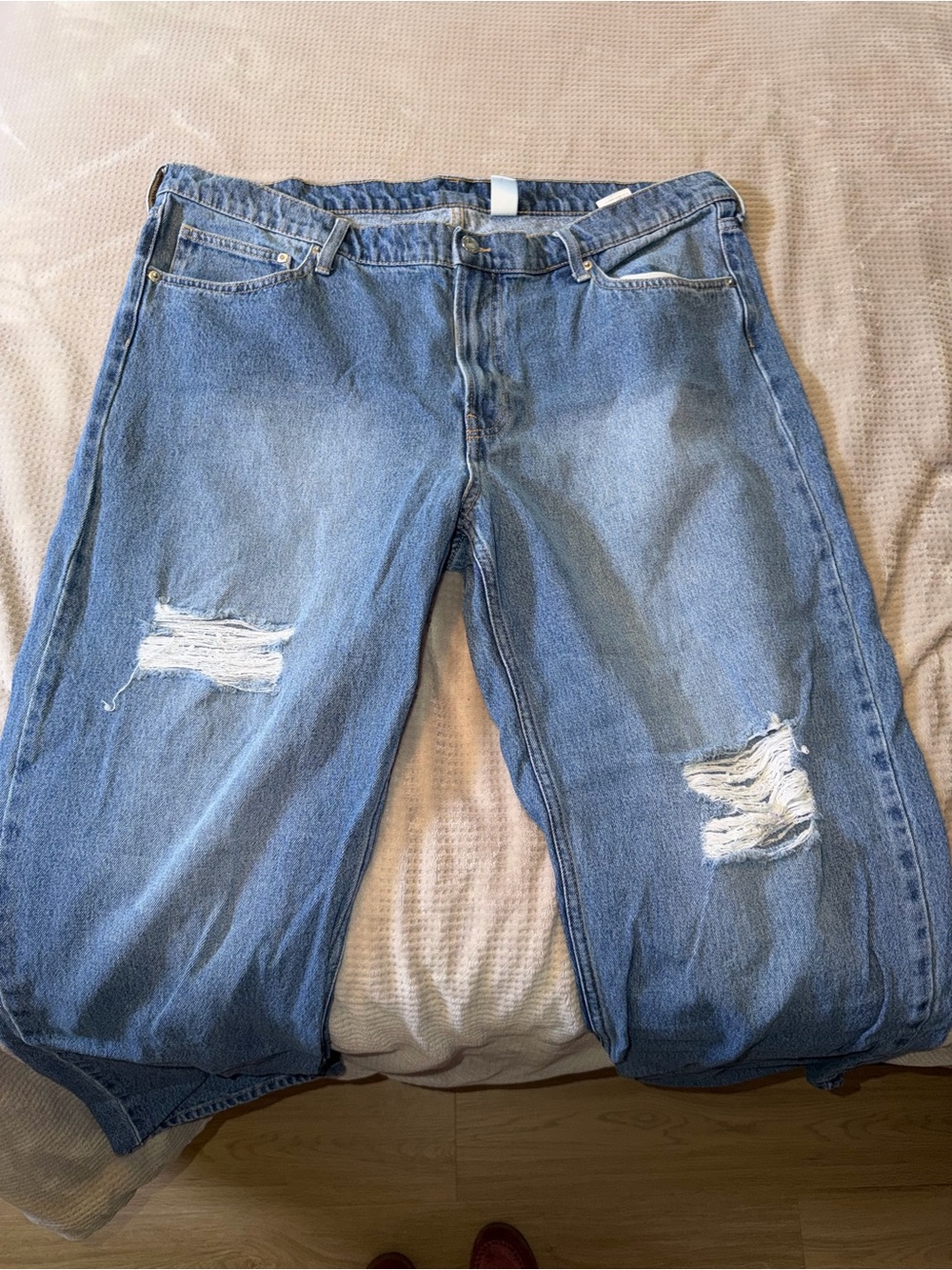 Women's Distressed Jeans Size 16